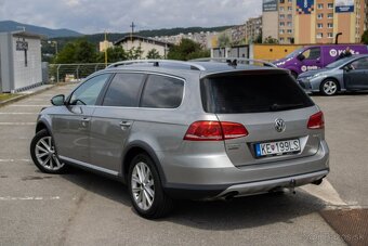 Volkswagen Passat Alltrack 2.0 TDI 125 kW 4MOTION AT/6 - 4