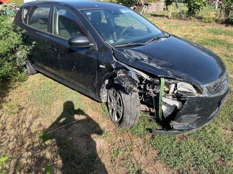 Kia ceed - 4