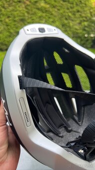 Nový inteligentný cyklistický prilba PVY Smart Helmet - 4