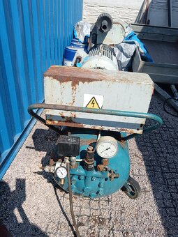 Kompresor Orlík 3 valec 300Litrová - 4