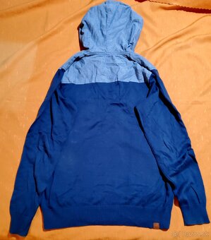 Bench lahka mikina (sveter) velkost L - 4