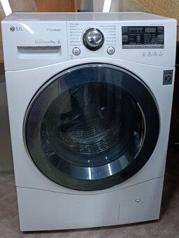 Z predu plnené práčky - 4