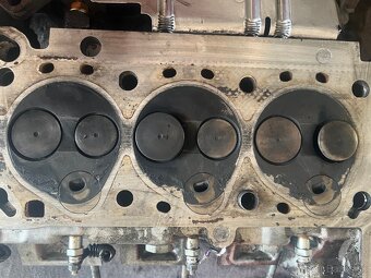 BMW M51 HLAVA - 4