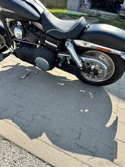 motorka Harley-Davidson Dyna Fat Bob (FXDF) . - 4