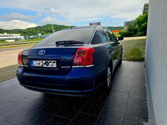 TOYOTA AVENSIS 2.0 D-4D●NOVÁ STK●VYHRIEVANÉ SEDADLÁ ● - 4