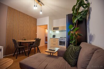Prenajmem zrekonštruovaný, úplne zariadený 2izb.byt-chrenová - 4