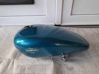 SUZUKI VS INTRUDER - 4