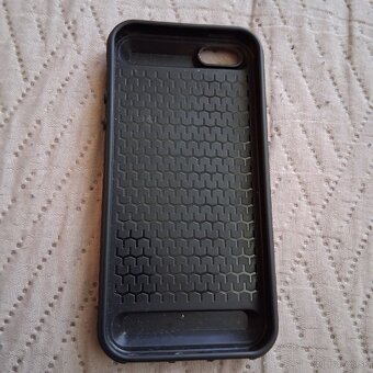 Puzdro na iphon SE 1.gen - 4