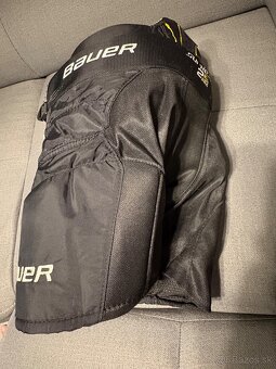 Predám hokejové nohavice BAUER SUPREME 2S PRO YTH vel. S - 4