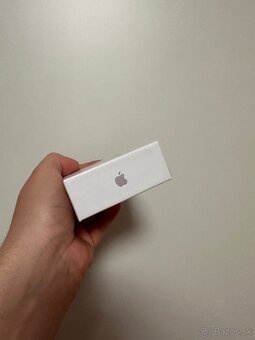 Airpods gen 4 - 4