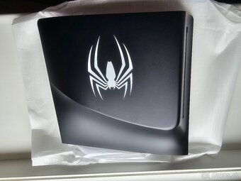 Spider-man krytovanie na Playstation 5 slim disková verzia. - 4