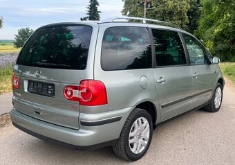 VOLKSWAGEN SHARAN 1.9 TDI 7-MIESTNY HIGHLINE - 4
