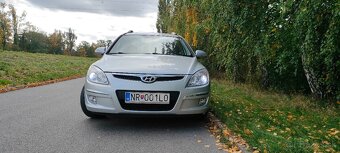 HYUNDAI i30 CW 2.0 benzin 105kW (143k) - 4