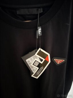 Panske cierne tricko Prada - 4