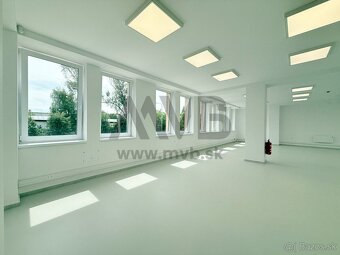ADMINISTRATÍVNO-SKLADOVÉ CENTRUM 456 m² V HURBANOVE - 4