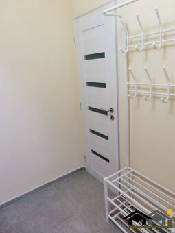 PRENÁJOM ZARIADENÉHO 1 IZBOVÉHO BYTU S BALKÓNOM NA CHRENOVEJ - 4