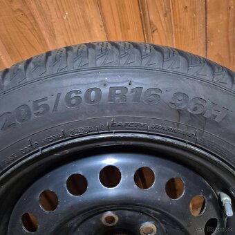 Predám pneumatiky a disky na Kia Ceed - 4