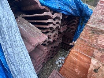 Predám staršiu škridlu HC - 4