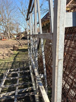 Stojan na okná alebo drevotriesku - 4