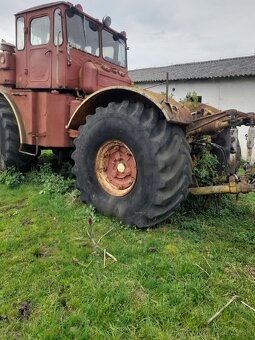 Kirovec K700 - 4
