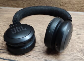 JBL Live 460 - 4