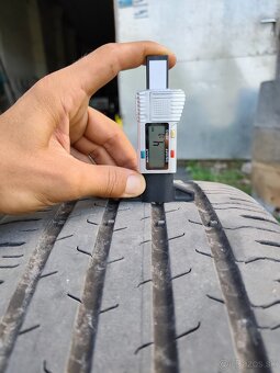 Predám Continental 245/45R18 96w - 4