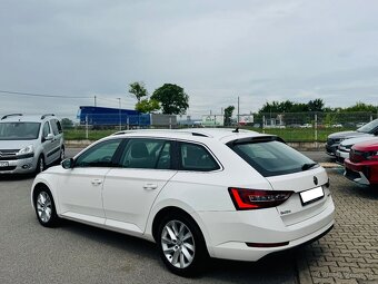 Škoda Superb Combi 2.0 TDI Ambition DSG - 4