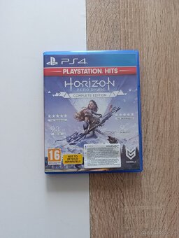 PS4 500GB - 4