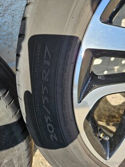 Originálne disky RENAULT 4x100 R17, pneu Michelin - 4