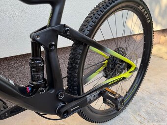 Karbónový celoodpružený bicykel Scott Spark 900 Elite - 4