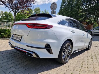 Kia ProCeed 1.5 T-GDi GT-Line A/T - 4