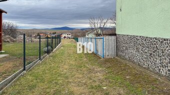 REZERVOVANÉ POZEMOK NA STAVBU RD v príjemnej lokalite - Zbeh - 4