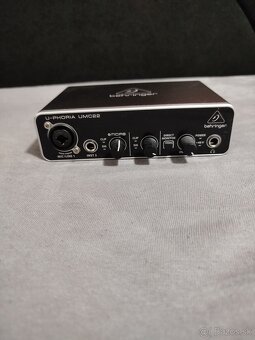 Predám elektricku gitaru a príslušenstvo - 4