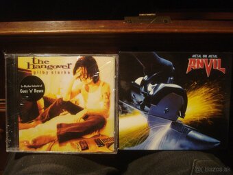 CD VENOM L.PARK METALLICA KISS GNR D.STRAITS V.MORRISON ELO - 4