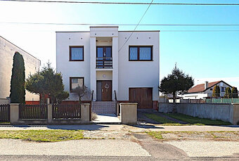 Rodinný dom vhodný na podnikanie  4 km od Piešťan. - 4