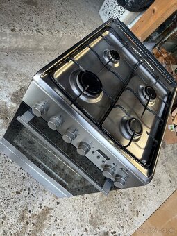 Electrolux EKK54950OX PlusSteam, sporák kombinovaný - 4