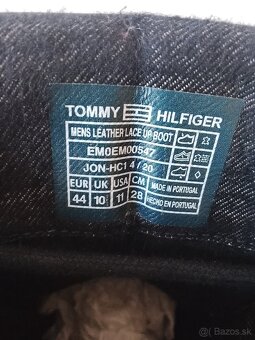 Tommy Hilfiger - 4