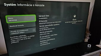 Xbox One S 1TB + joypad a hry - 4