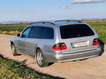 Mercedes-Benz W210 220CDI - 4