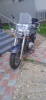 Kawasaki VN800 - 4