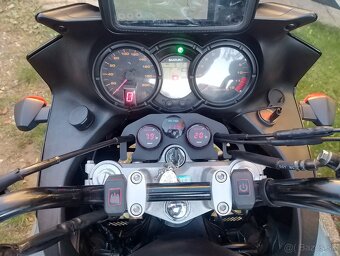 Suzuki Vstrom 650 DL - 4