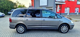 Volkswagen Sharan 1.9 Tdi 85Kw RV 2009 265.000km HIGH-LINE - 4