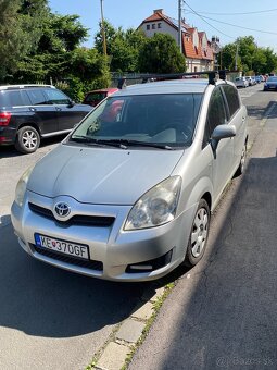 Toyota Corolla VERSO - 4