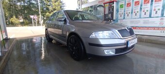 OCTAVIA 2 1.9 TDI - 4