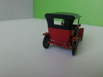 Matchbox Yesteryear Ford - 4