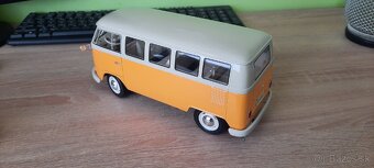 Volkswagen T1 bus 1:18 - 4