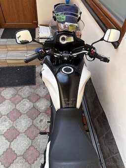 Suzuki DL 650 V-Strom - 4