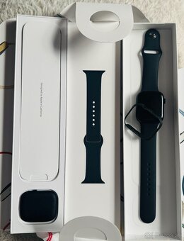 Apple Watch series 8- 45mm - 4