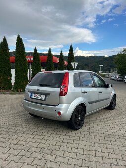 Ford Fiesta 1.6i 74kw Automat (Top stav) - 4