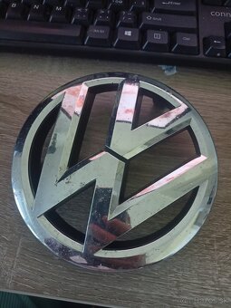 Predám original vw znak Passat B7 - 4